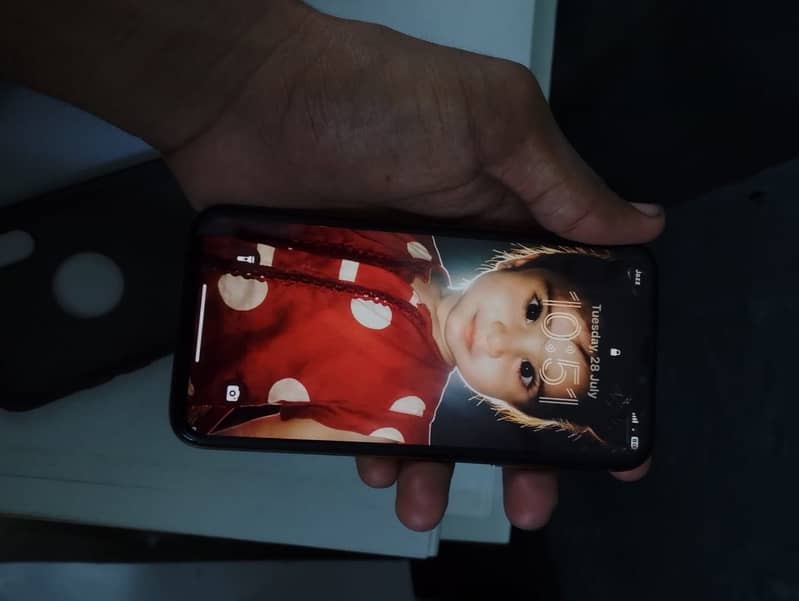 Apple iPhone XS 1