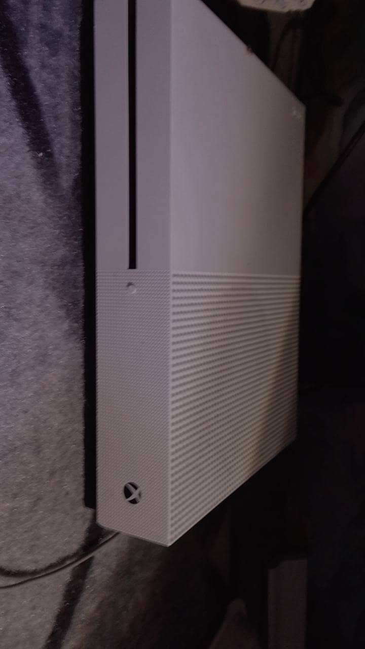 x box one s 3