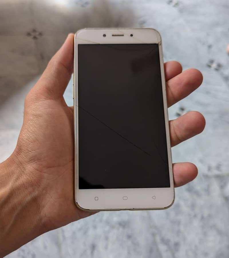 OPPO A71 1