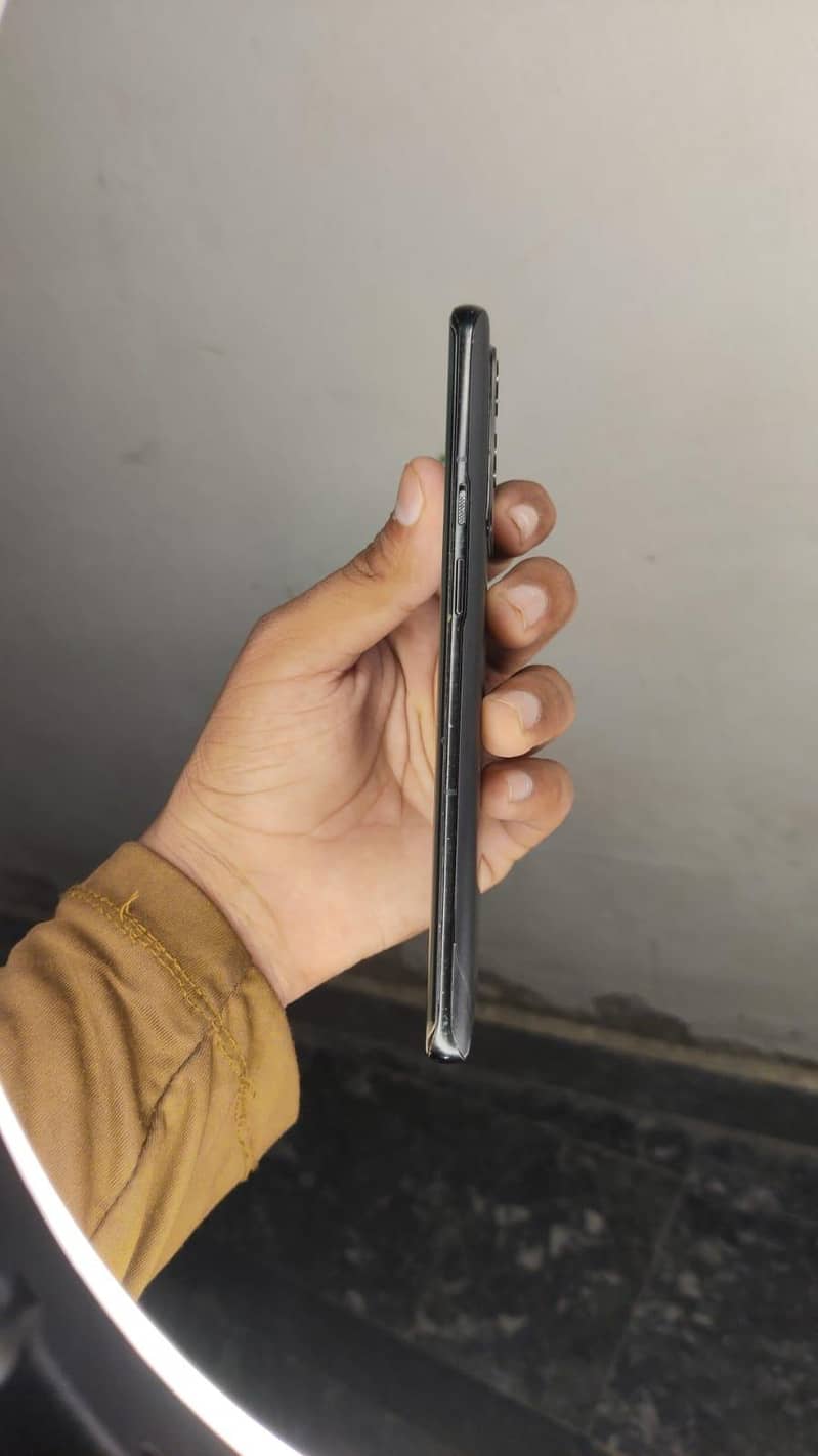 One Plus 9 Pro 3