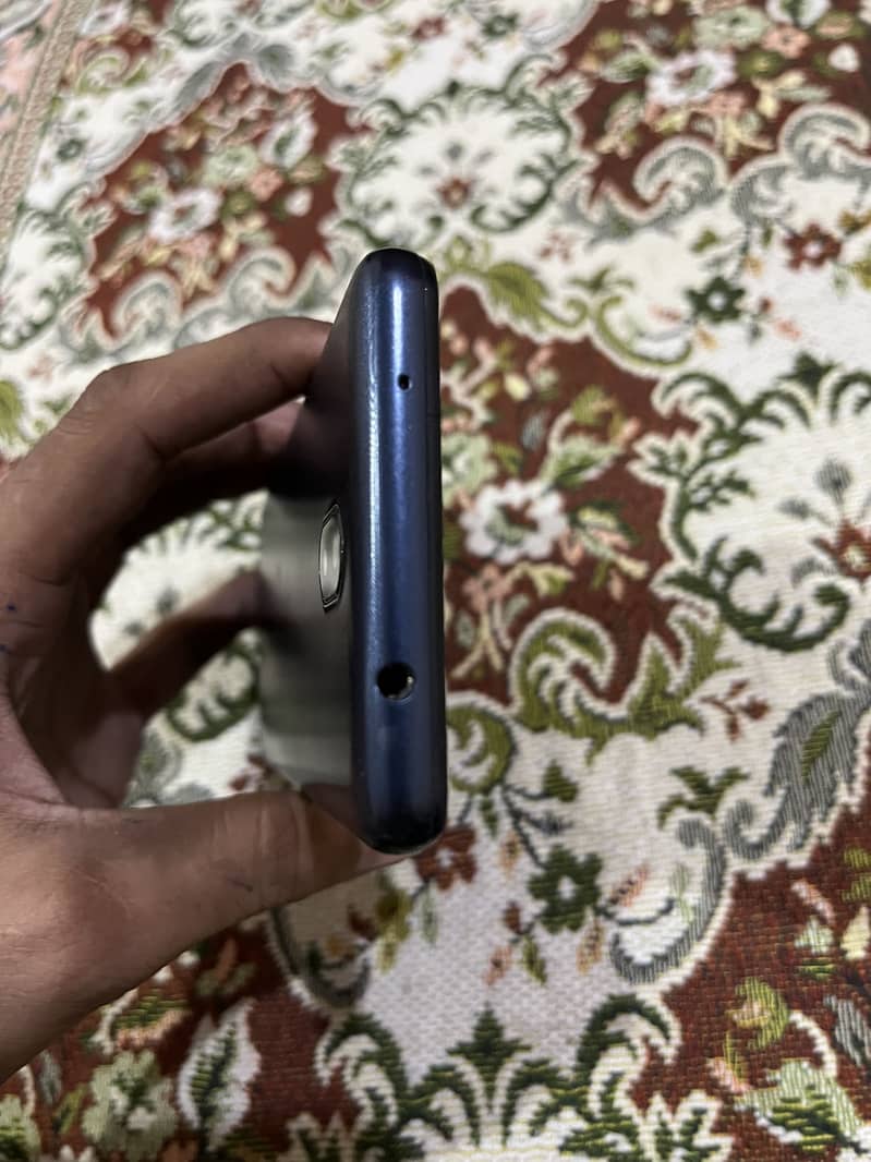 Nokia C100 4