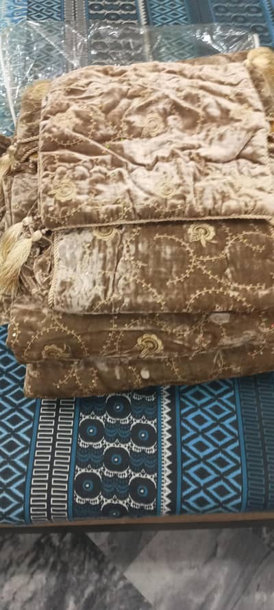 velvet bedsheet