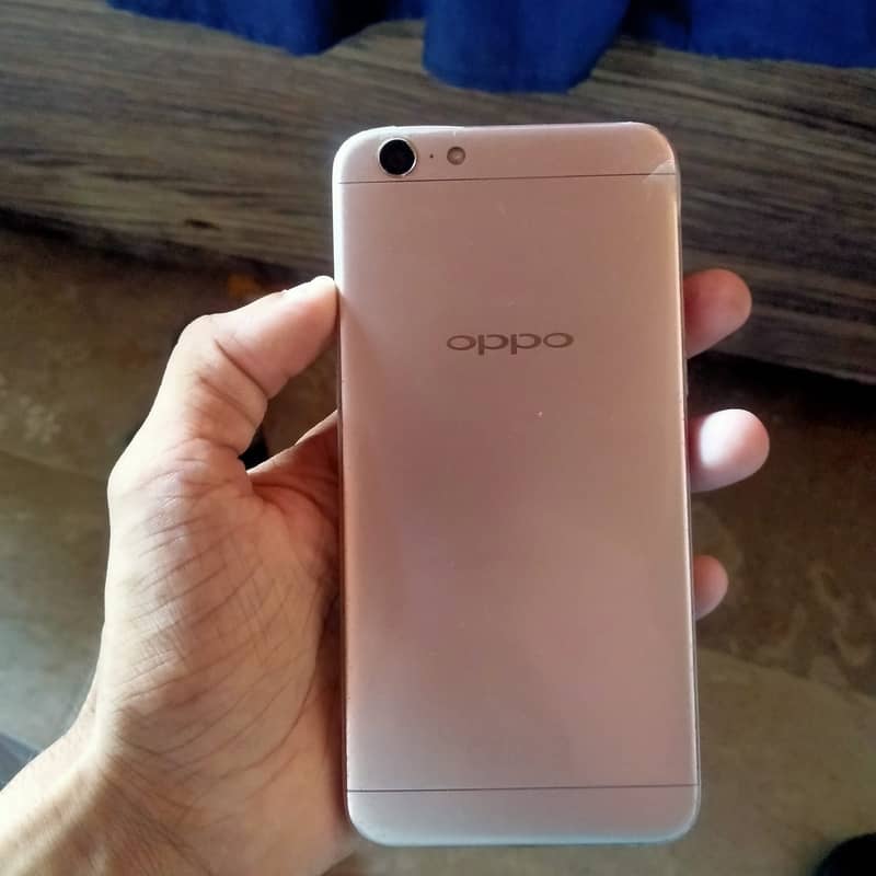 Oppo A57 1
