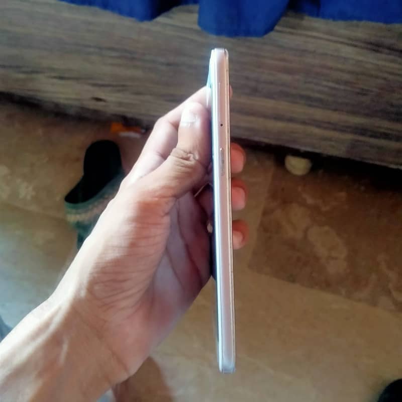 Oppo A57 2