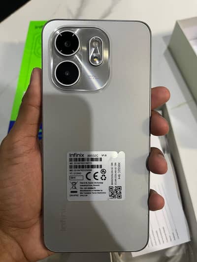 Infinix Smart 9 64GB 4+4GB | 10/10 | Complete Box