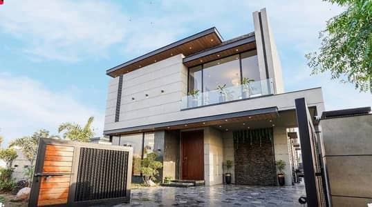 REMARKABLE 1 KANAL 5 BEDROOM HOUSE FOR SALE IN BLOCK W DHA PHASE 7 - IMPRESSIVE RESIDENTIAL OPPORTUNITY