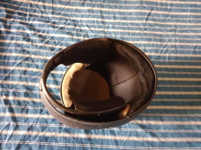 mujko ko es helmet ko sale kerna hai 250 ka