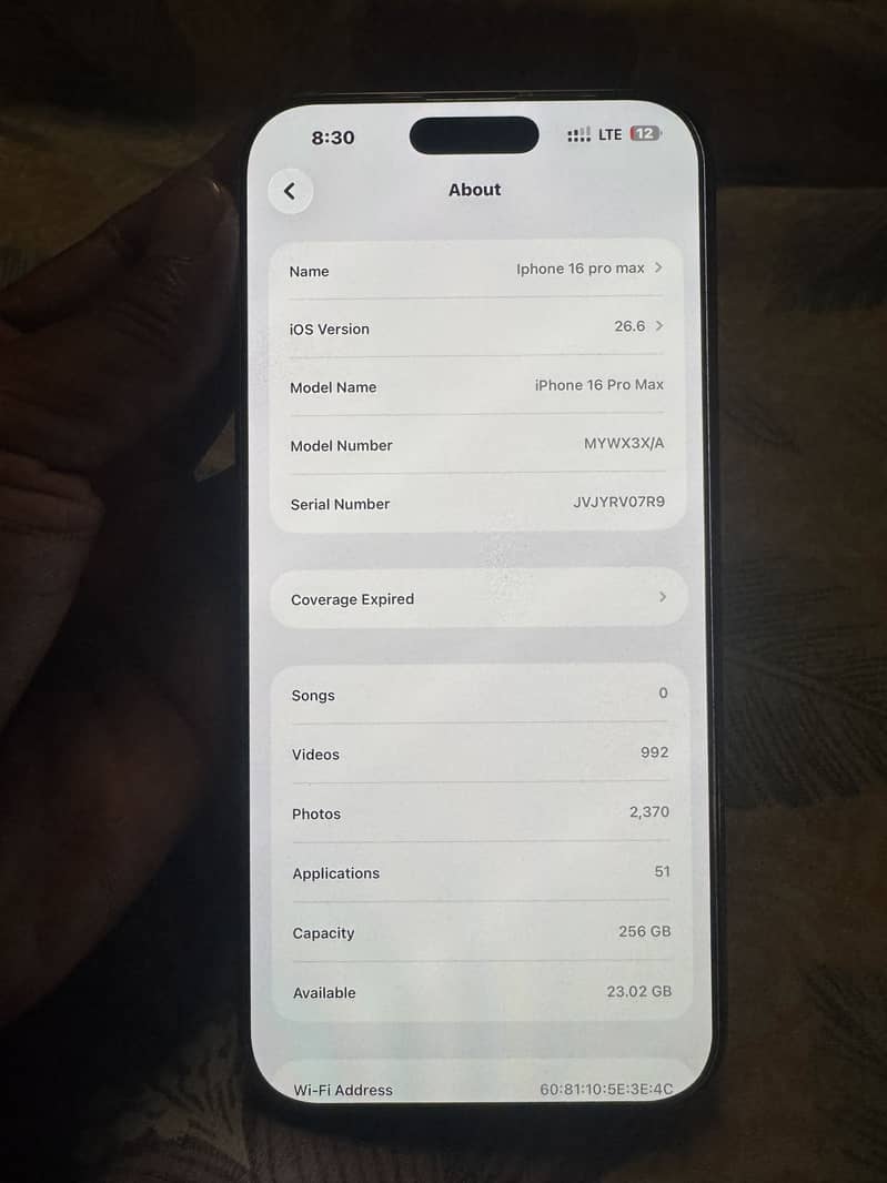 Apple iPhone 16 Pro Max 4