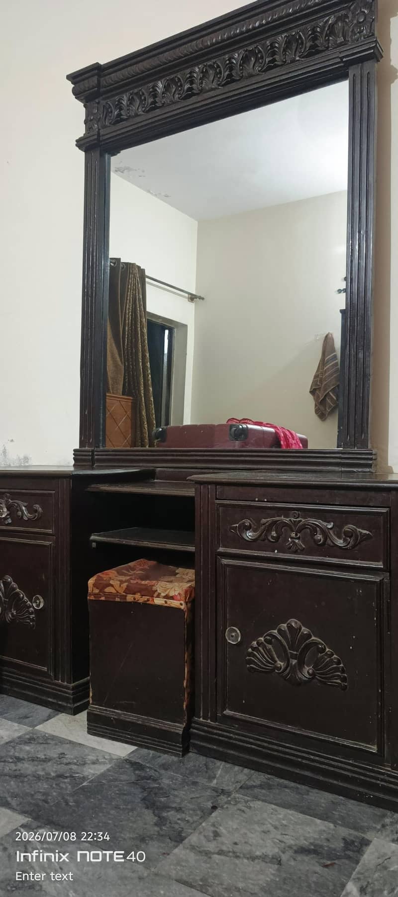 dressing table 1