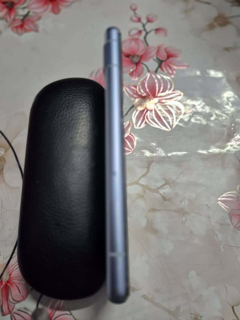 Google Pixel 7a 1