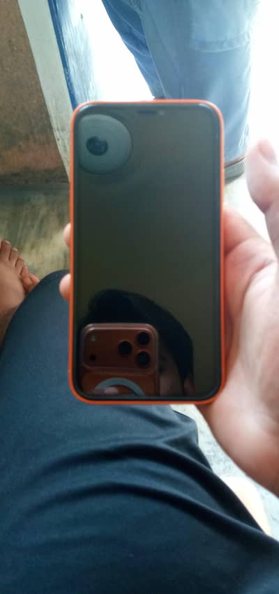 Apple iPhone XR. convert 17 pro