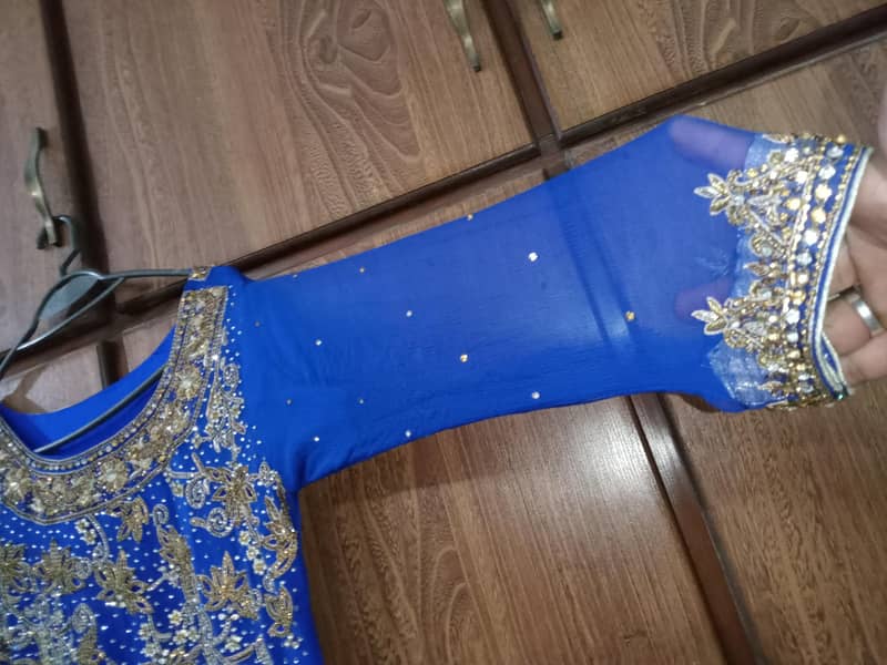 Blue Maxi 4