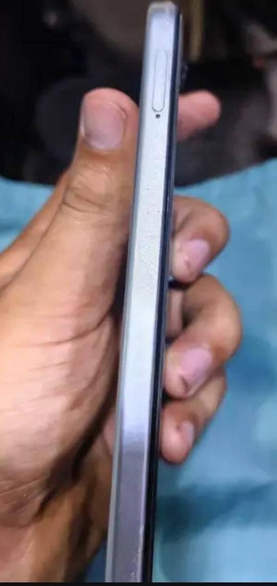 Oppo A6s 4