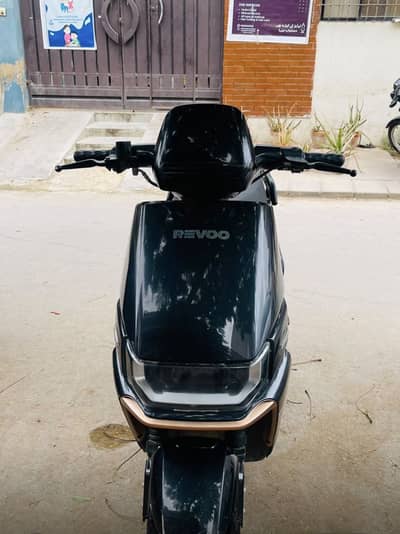 Revoo a12 lithium