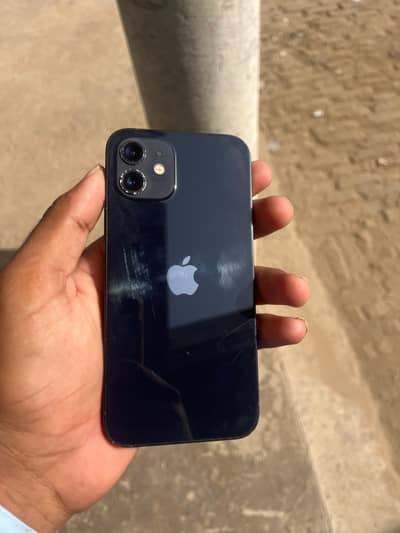 Apple iPhone 12