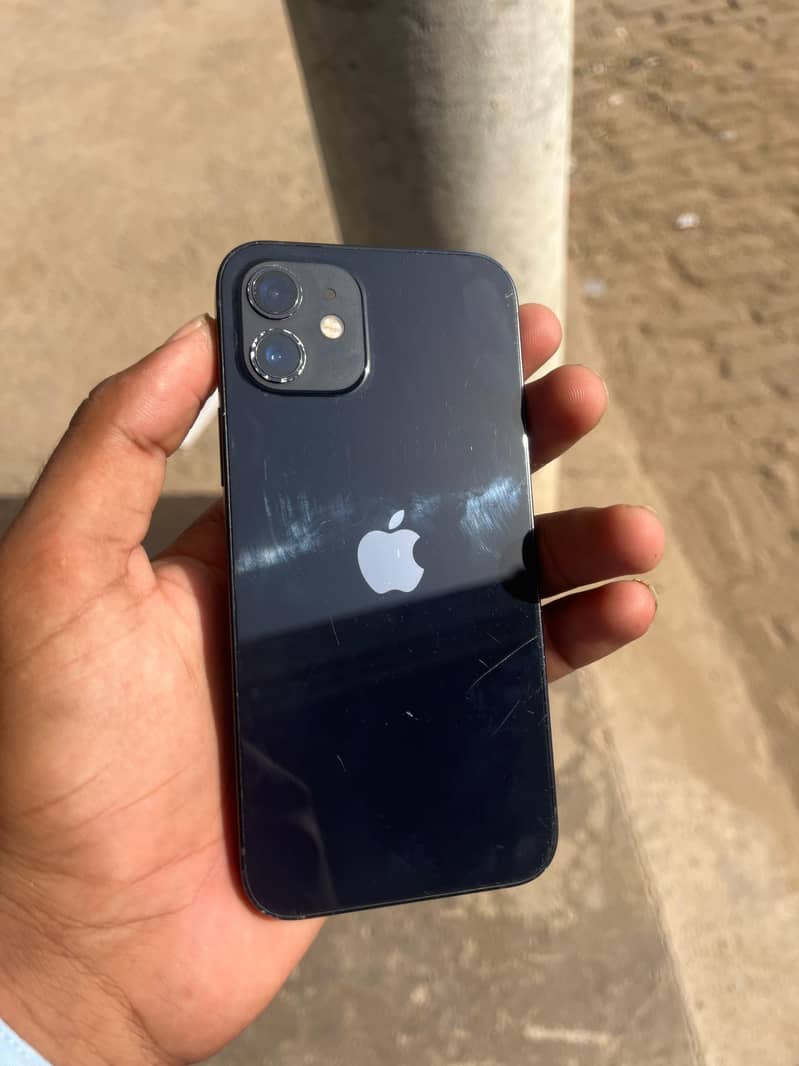 Apple iPhone 12 1