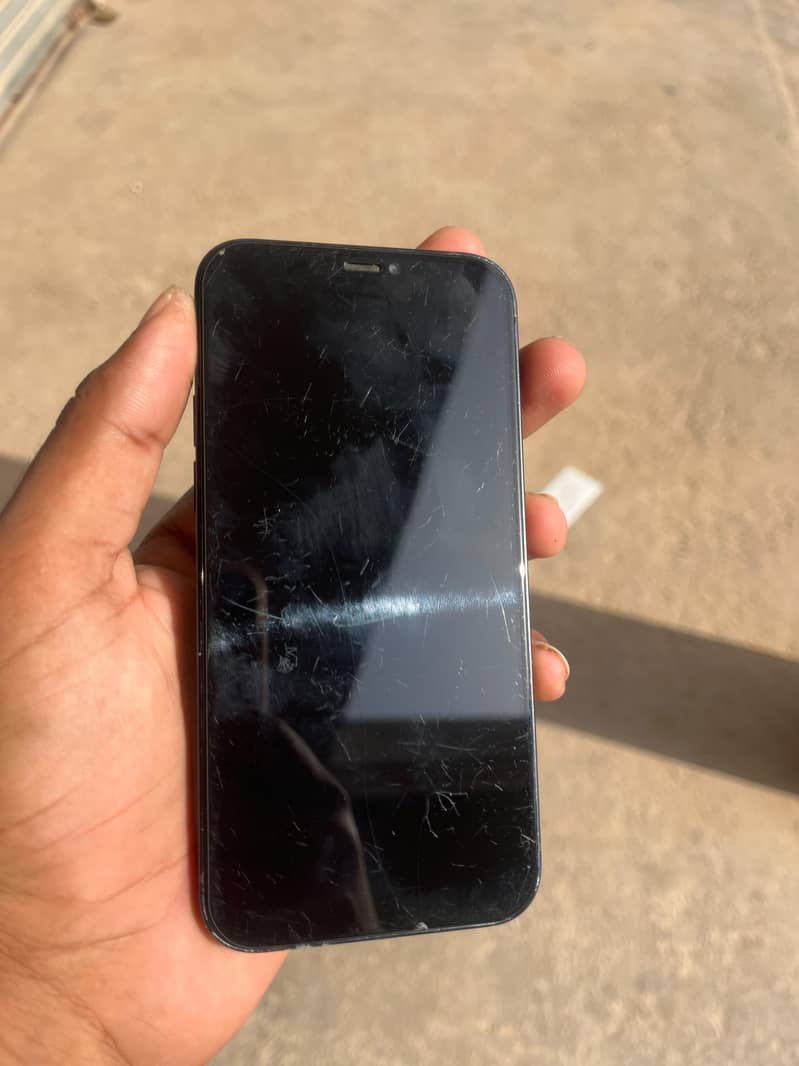 Apple iPhone 12 2