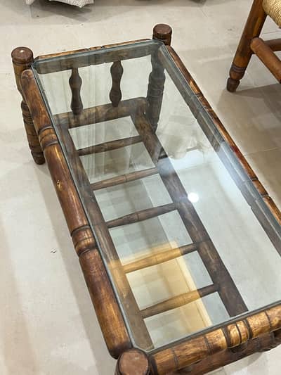 Sindhi sofa set with table