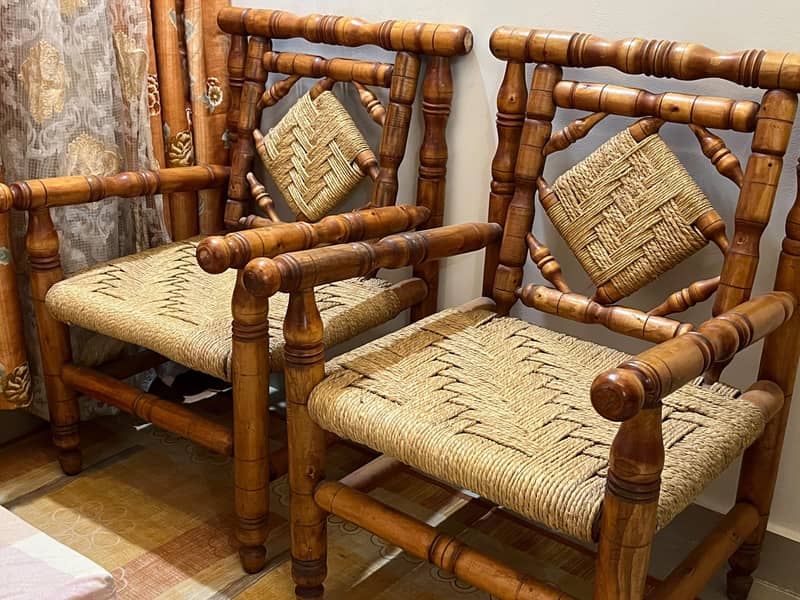 Sindhi sofa set with table 1