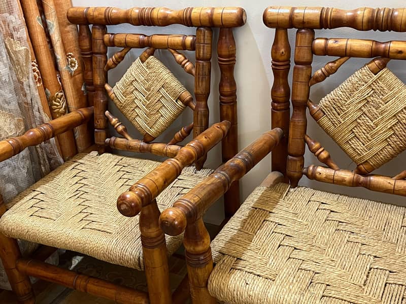 Sindhi sofa set with table 5