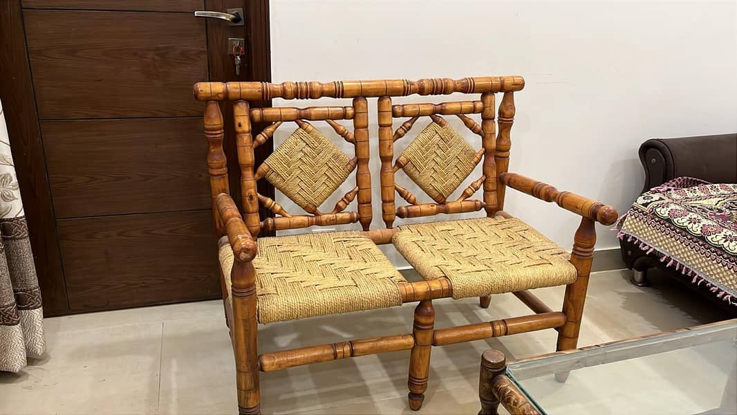 Sindhi sofa set with table 6