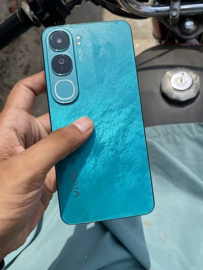Vivo Y200