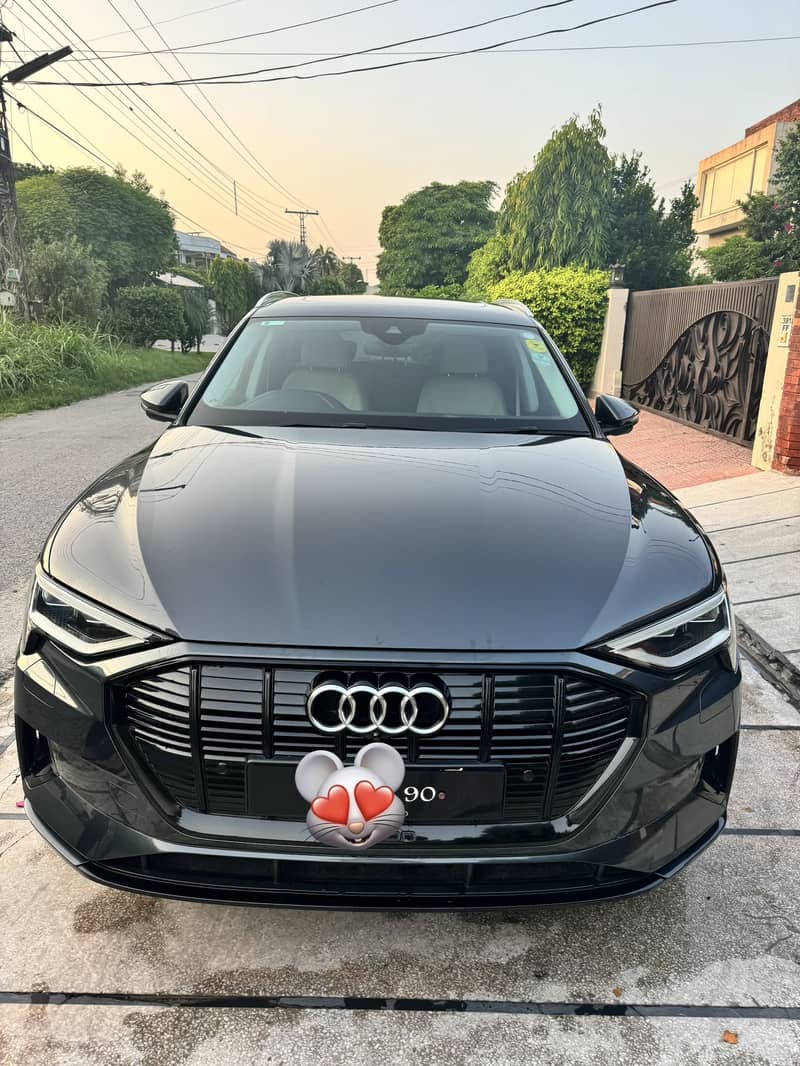 Audi E-Tron 2020 0