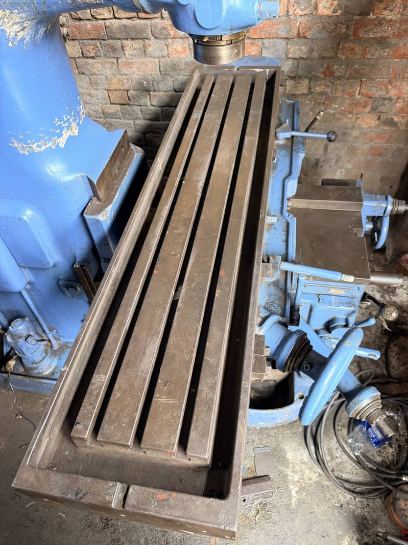 Milling machine 6