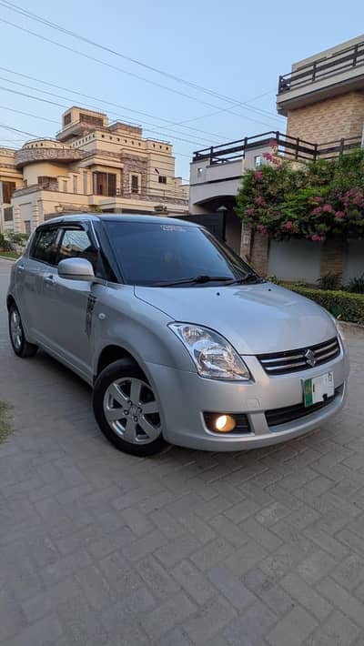 suzuki swift 1.3DLX out clas condition