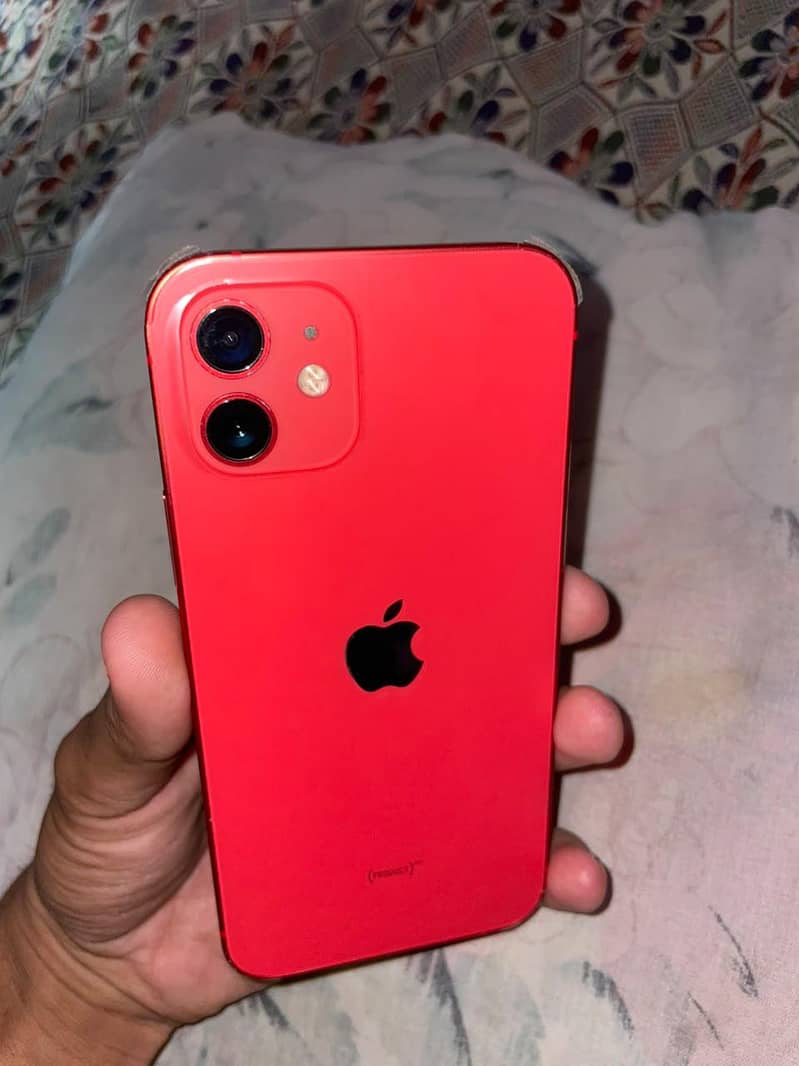 Apple iPhone 12 4