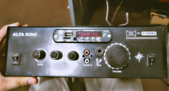 Amplifier with 02 Sony Speakers For Sale