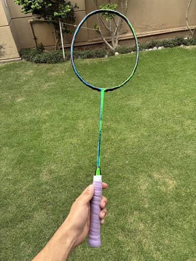 YONEX LUXUO M1