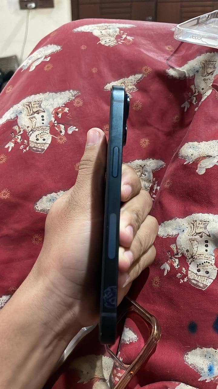 Apple iPhone 14 2