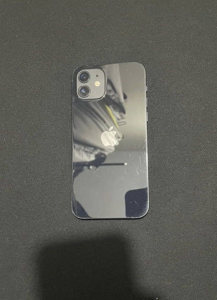 Apple iPhone 12 2