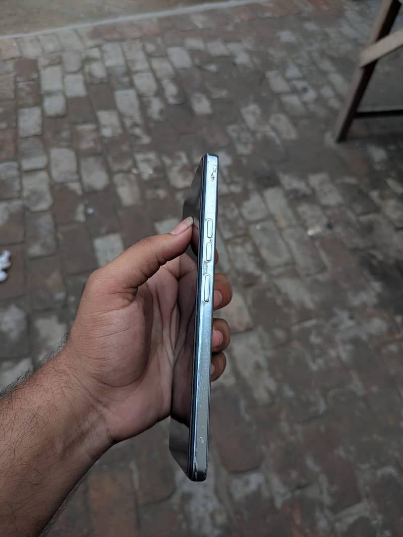 Tecno CAMON 30 1