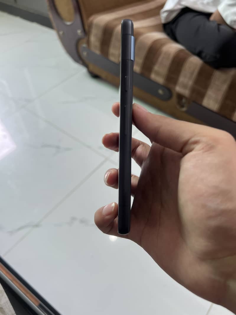 Google Pixel 7a scratchless condition 3