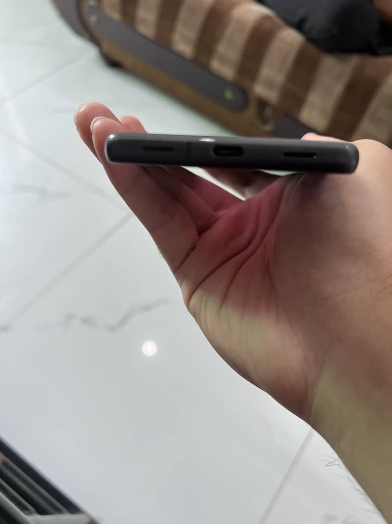 Google Pixel 7a scratchless condition 5