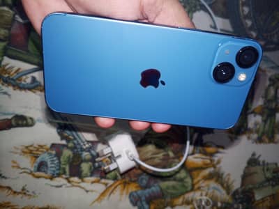 Apple iPhone 13