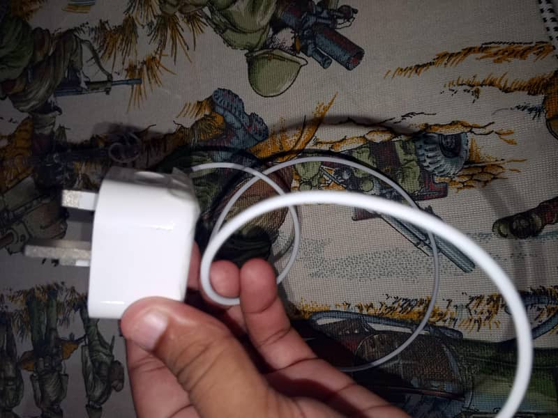 Apple iPhone 13 2