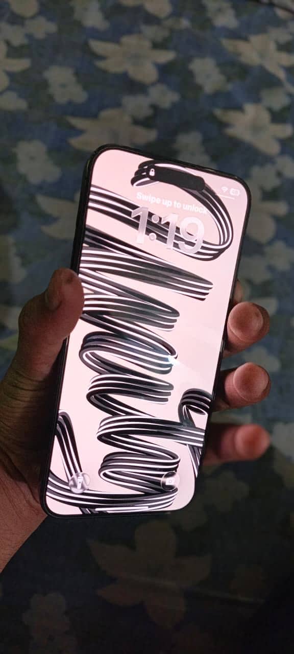 Apple iPhone 15 Pro Max 7