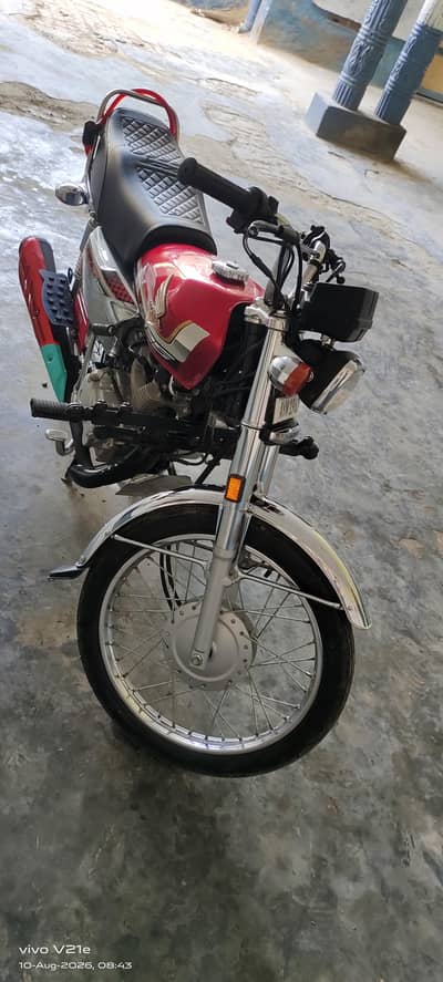 125 self start special edition silver