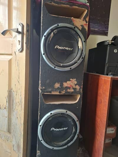 Amplifier, Speakers and woofers for sale
