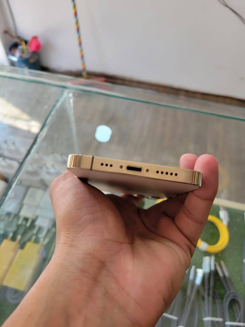 iPhone 12 Pro 2