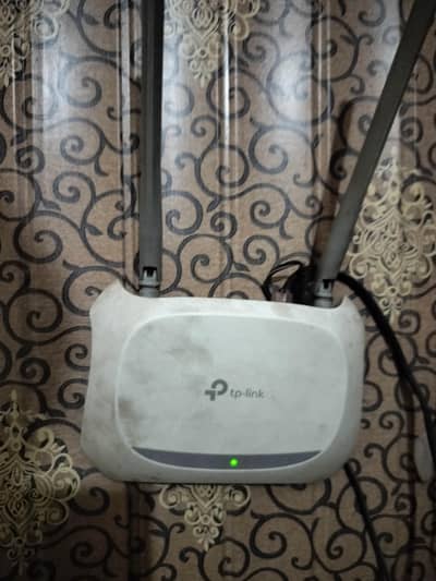 Tp Link router in good condition , no fault.