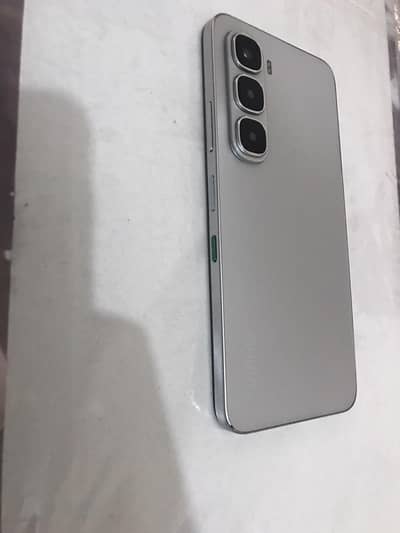 Infinix Hot 60 i, 8/256