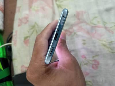 Vivo V29
