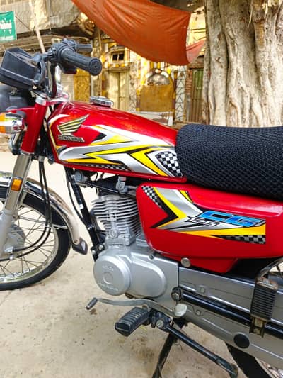 Honda CG 125 2025