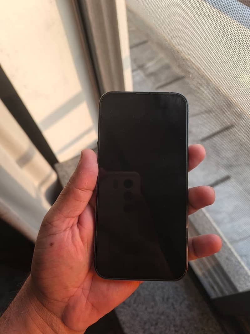 Apple iPhone 13 Pro 3