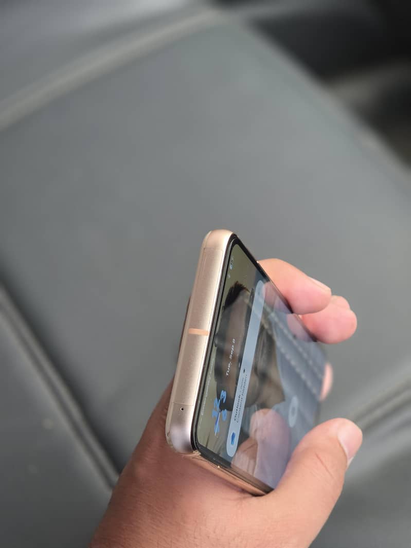 Google Pixel 8 2