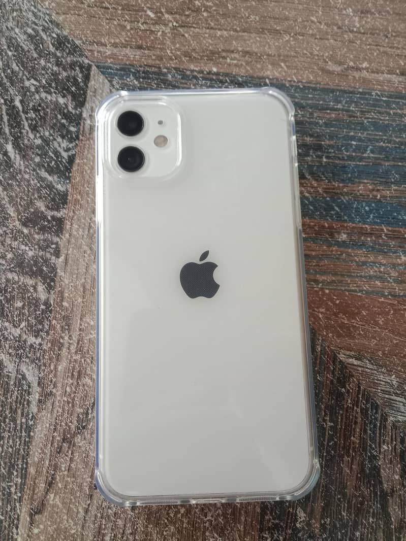 Apple iPhone 11 4